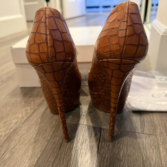 Casadei Croc-Embossed Leather Platform Pumps – Size 38 – With Box & Dust Bag - Picture 4 of 5